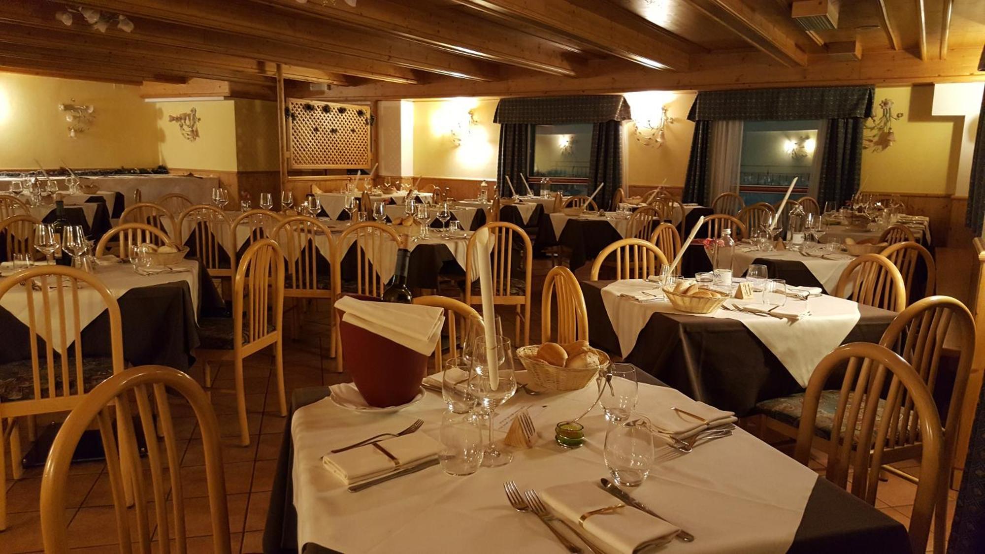 Hotel Cielo Blu  Passo del Tonale Exterior foto